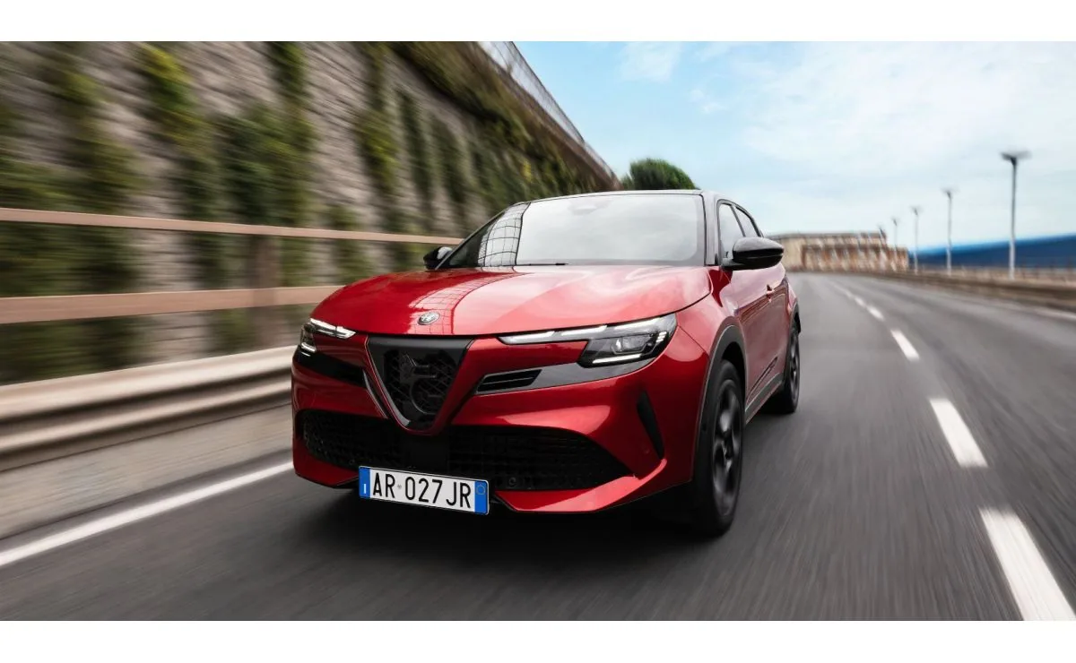 Alfa Romeo Junior官方動態照片