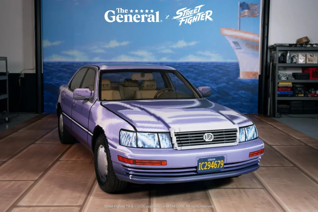 紫色1994年Lexus LS400實車以快打旋風II砸車獎勵關卡為主題,車身採像素造型